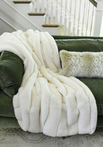 Load image into Gallery viewer, Ivory Posh Faux Fur Throw