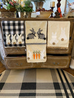 Load image into Gallery viewer, Bunnies with Patterned Carrots Table Runner Easter
