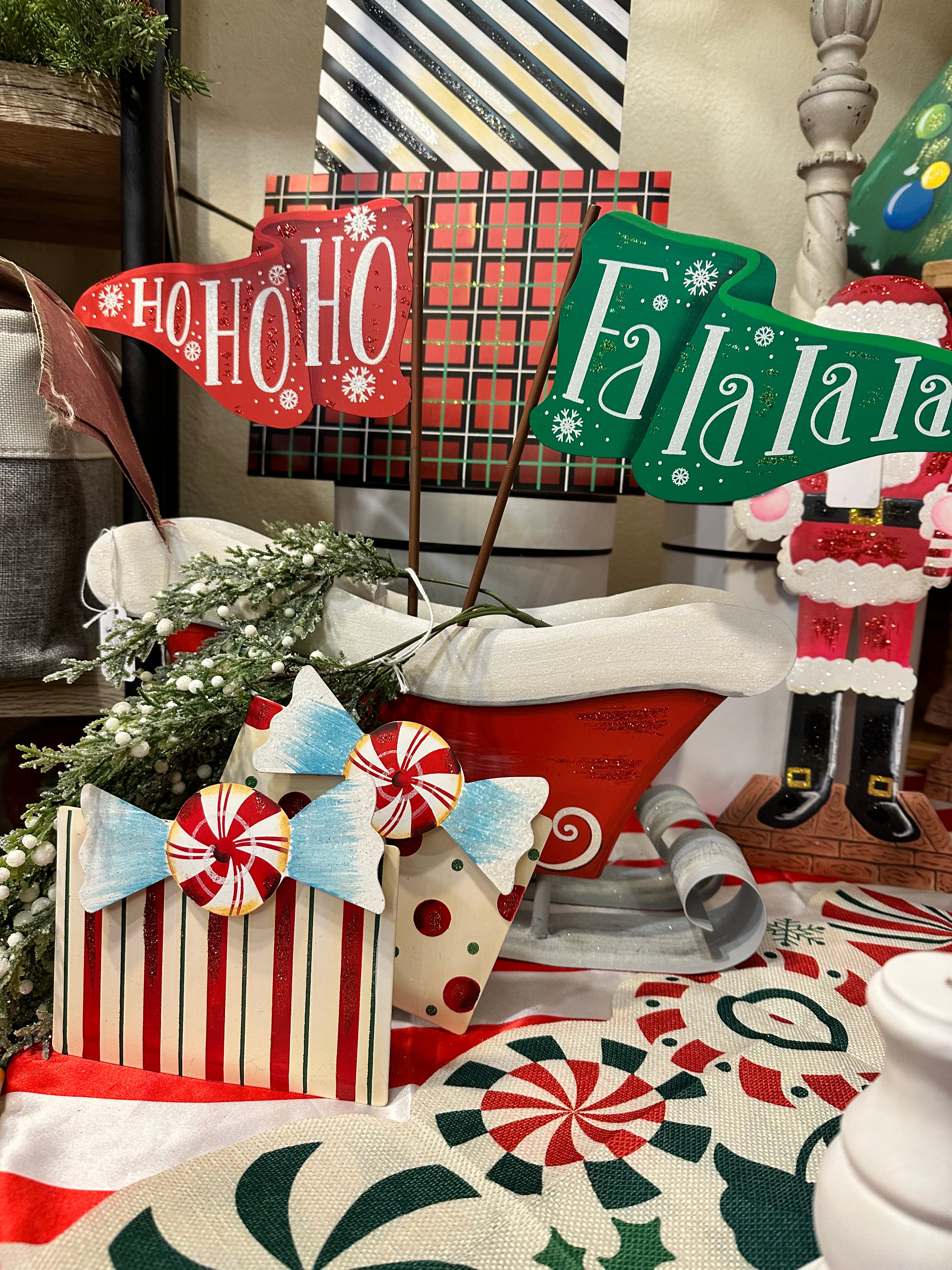 Red Sleigh Metal with Pocket for Arrangement Outdoor or Indoor