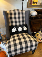 Load image into Gallery viewer, Black Three Ghost Pillow
