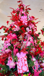 Load image into Gallery viewer, Red &amp; Pink Packages Metal Outdoor/Indoor Stake Christmas Set of 3
