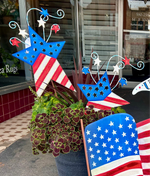 Load image into Gallery viewer, Americana: Flag Stars Set of 2 Metal Stakes

