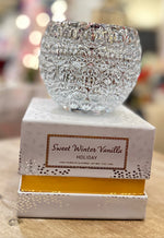 Load image into Gallery viewer, Sweet Winter Vanilla 9oz. Silver Soy Candle

