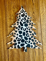 Load image into Gallery viewer, Leopard Christmas Trees Set of 3 Metal Outdoor Stakes
