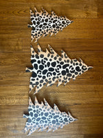 Load image into Gallery viewer, Leopard Christmas Trees Set of 3 Metal Outdoor Stakes
