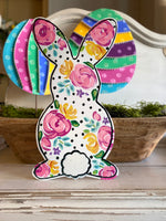 Load image into Gallery viewer, White Floral Rabbit Metal Door Hanger, Stake, and Attached Easel
