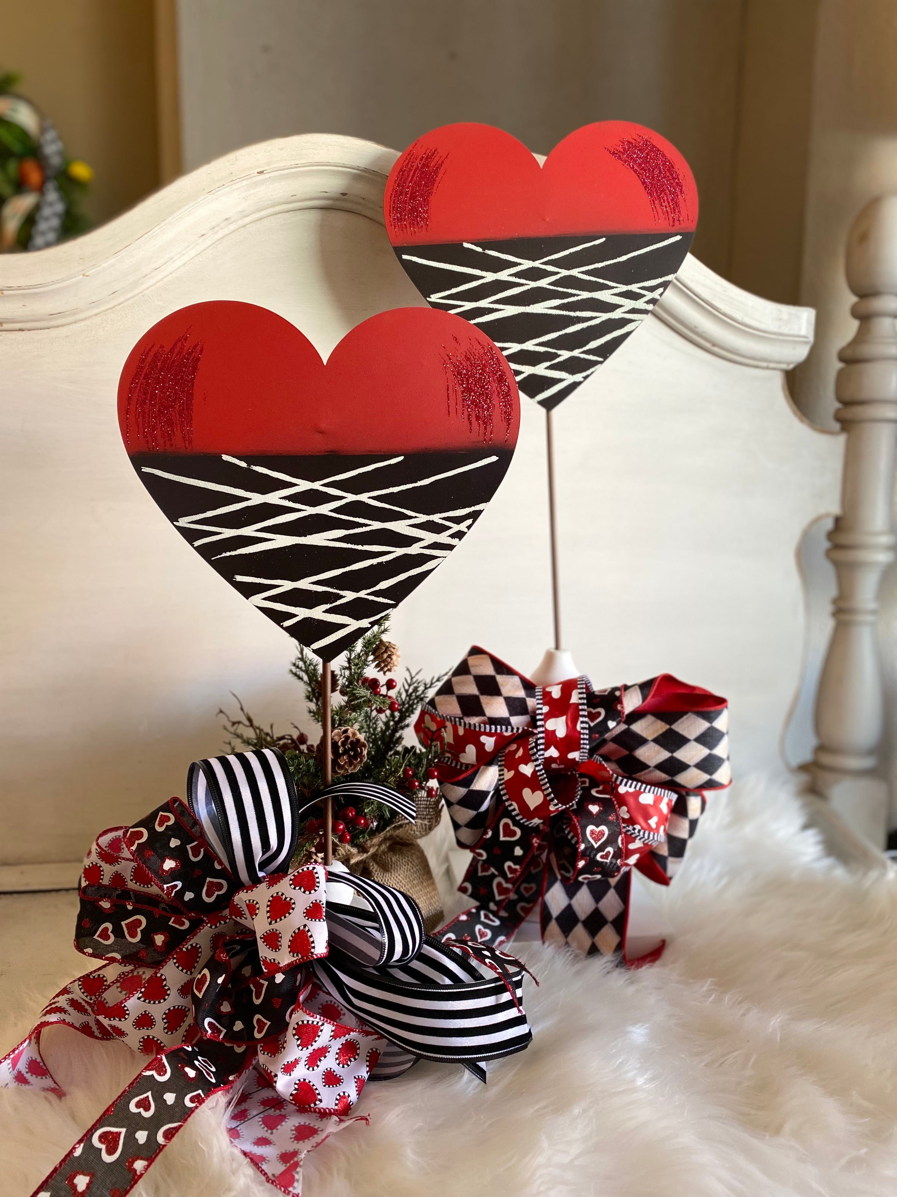 Valentines Day: Chocolate Dipped Metal Heart with White Drizzle Outdoor Stake