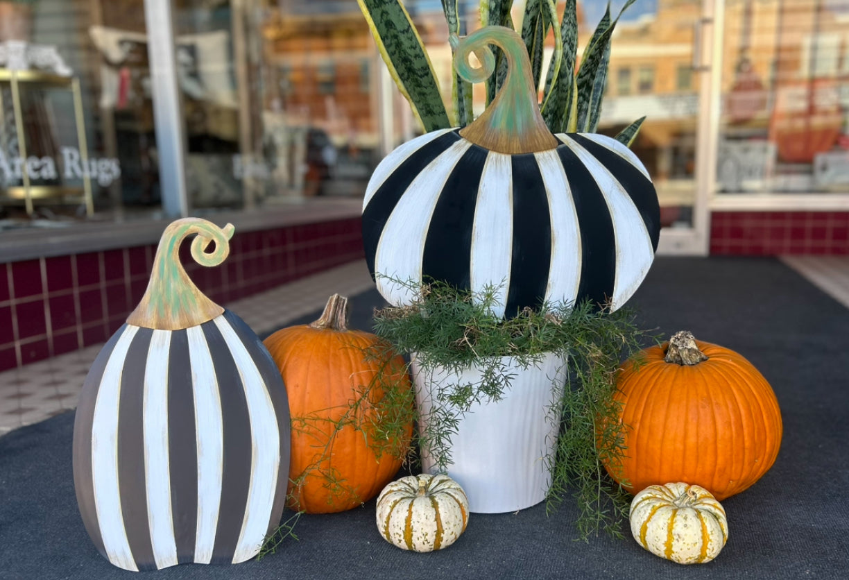 Large Short Black & White Striped Pumpkin Stake