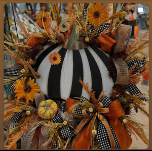 Fall /Halloween: Sunflowers Yellow Metal Stake Set of 3