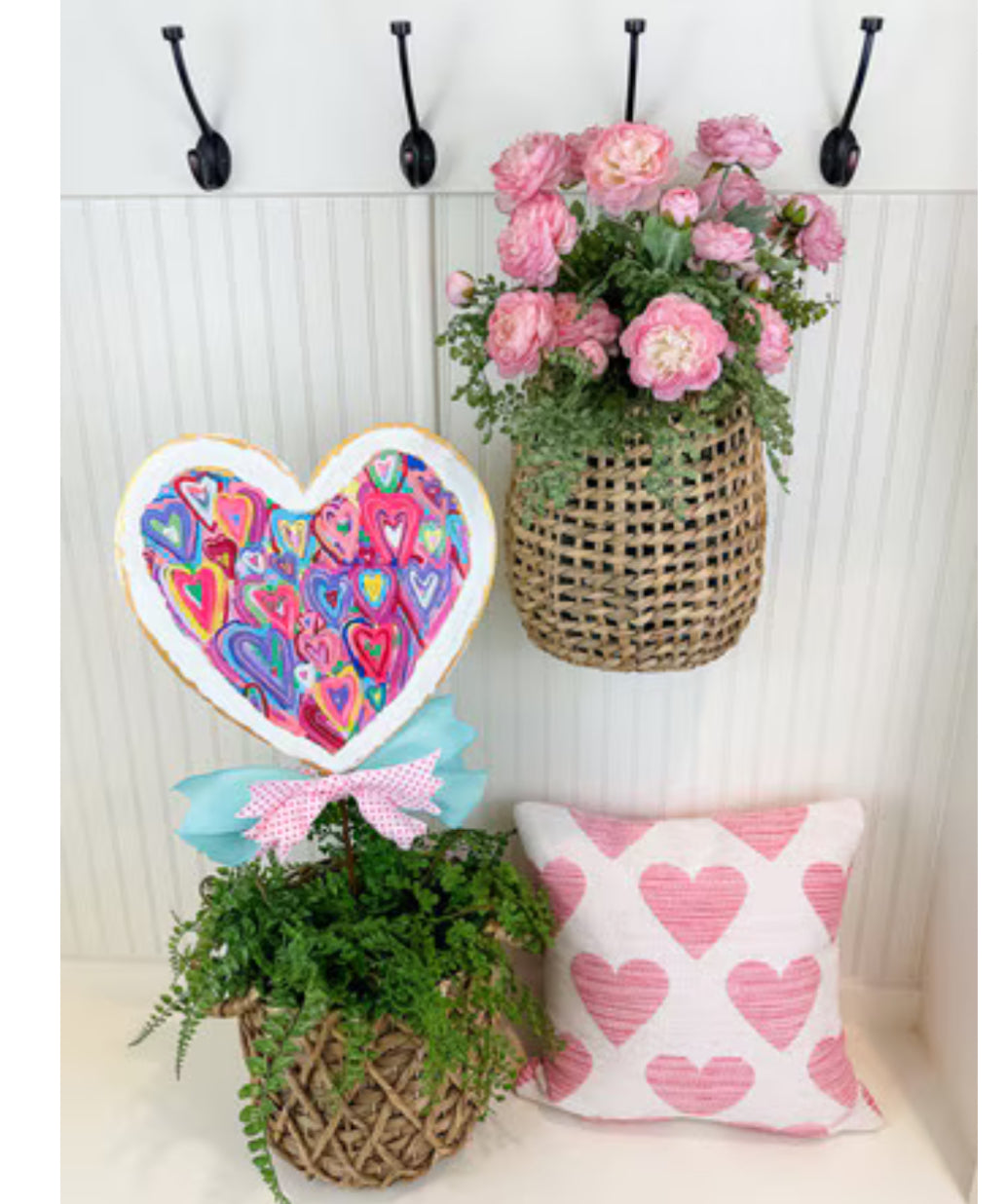 Valentine's Day: Artistic White Colorful Heart