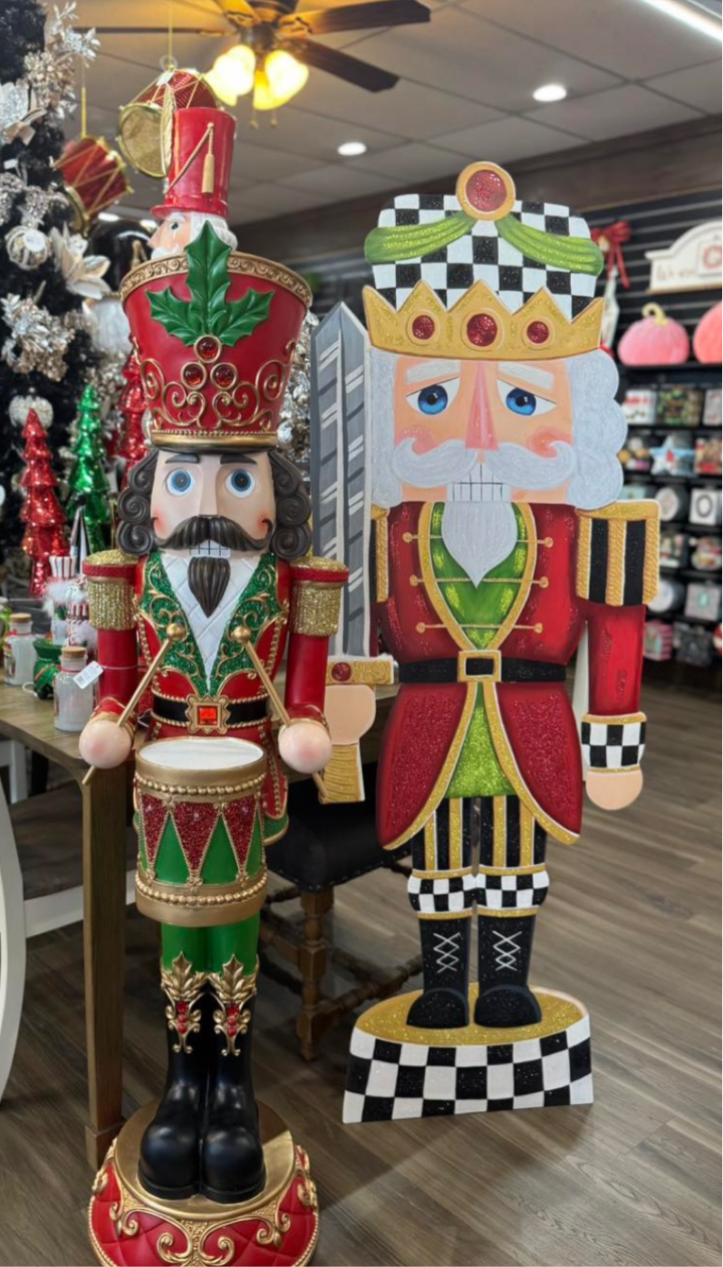 Large Nutcracker with Check Pattern Metal Outdoor/Indoor