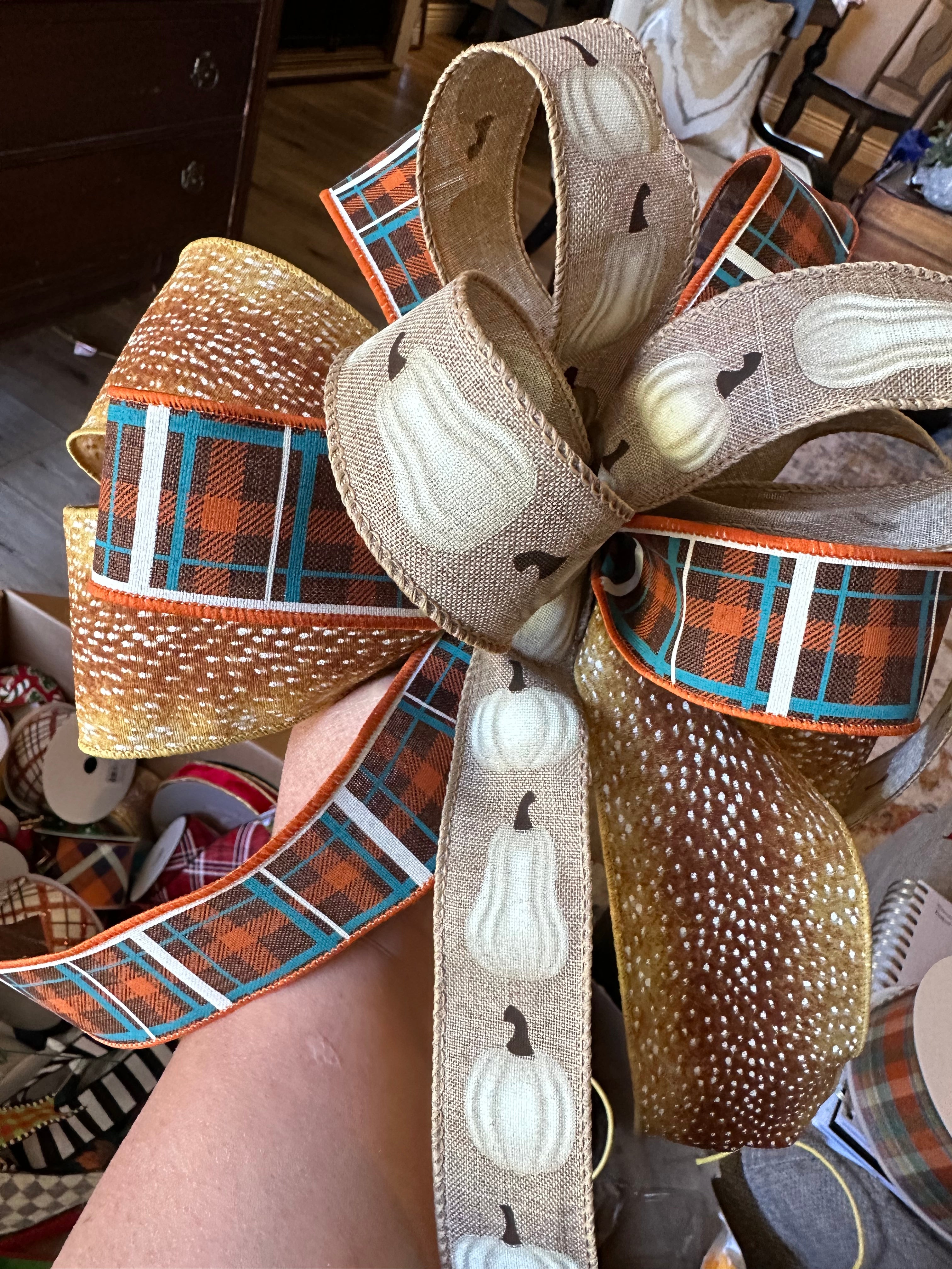 (9) Options Fall & Halloween Bows