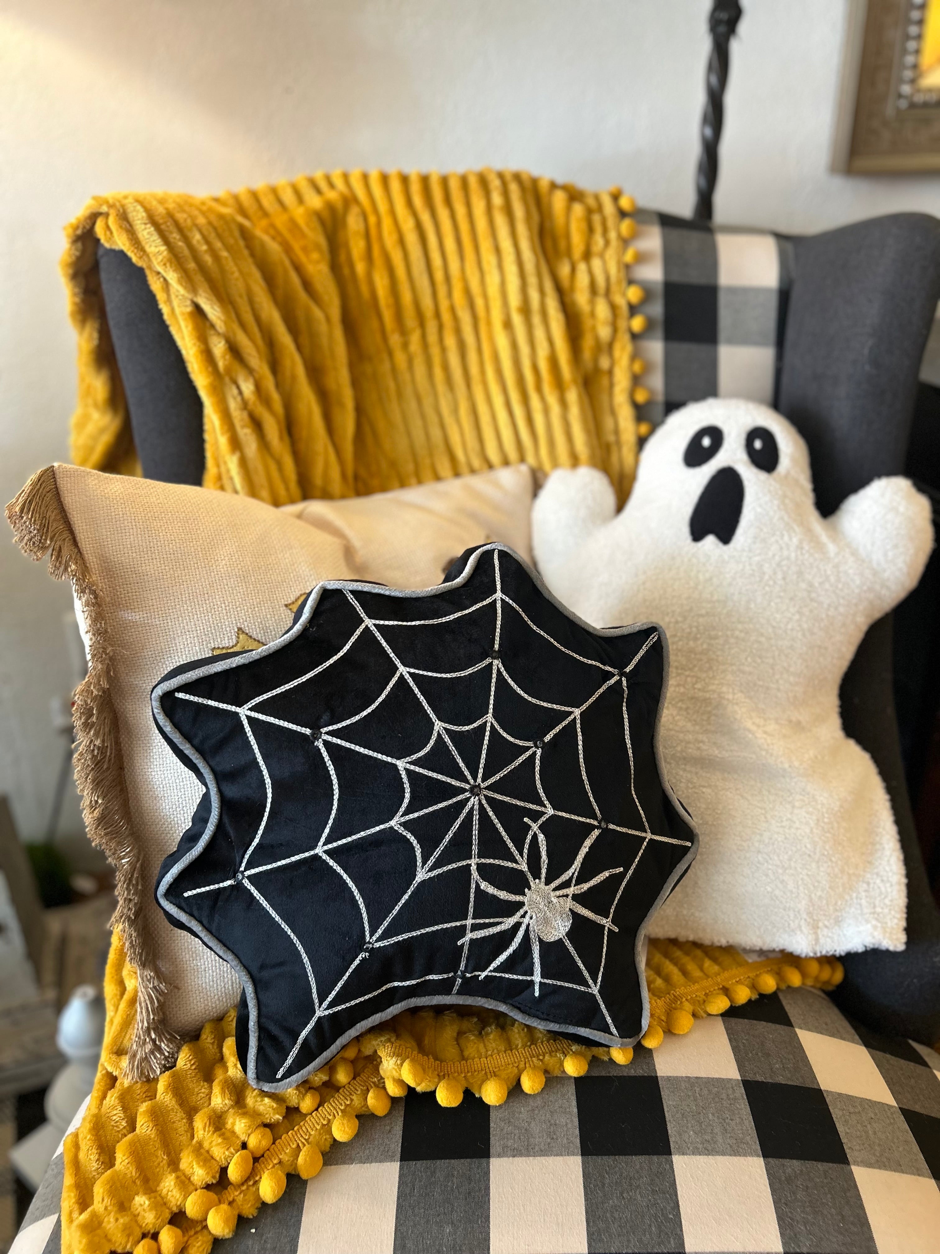 Black and White Spiderweb Pillow LED