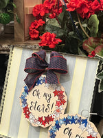 Load image into Gallery viewer, Round Mini Charm “Oh My Stars” with Star Border
