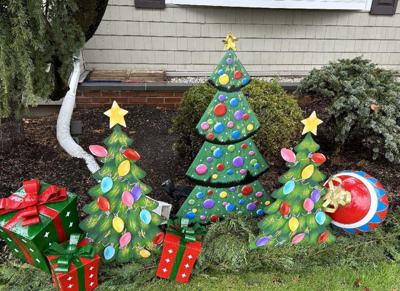 Merry & Bright Christmas Tree Metal Stake Outdoor or Indoor