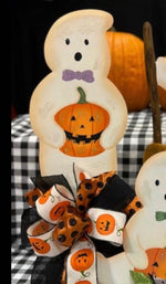 Load image into Gallery viewer, Bow Tie White Ghost Metal Stake
