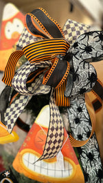 Load image into Gallery viewer, (9) Options Fall &amp; Halloween Bows
