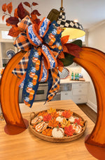 Load image into Gallery viewer, Tabletop Pumpkin Arch Metal Stand Alone
