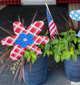 Americana: Set of 2 Red, White, and Blue Plaid Flower Metal Stake Sign