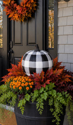 Load image into Gallery viewer, Black and White Buffalo Plaid Metal Pumpkin Outdoor Stake
