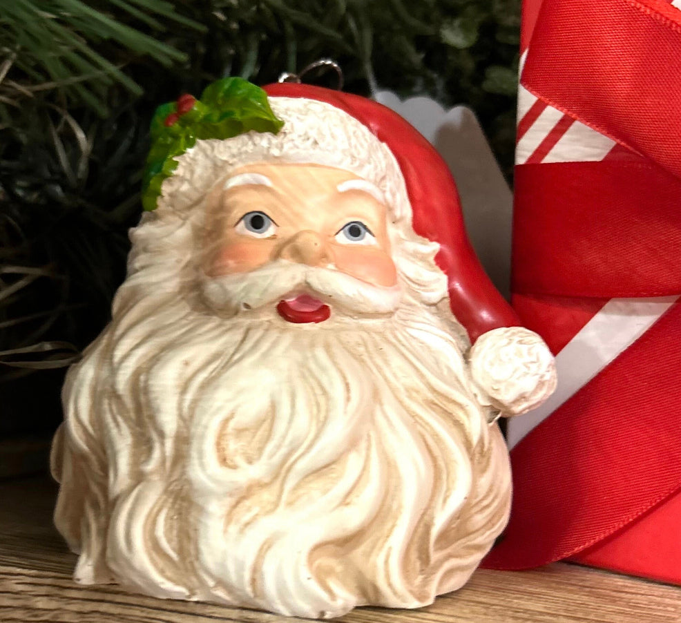 Santa Claus Ornament Sparkling 4” Resin