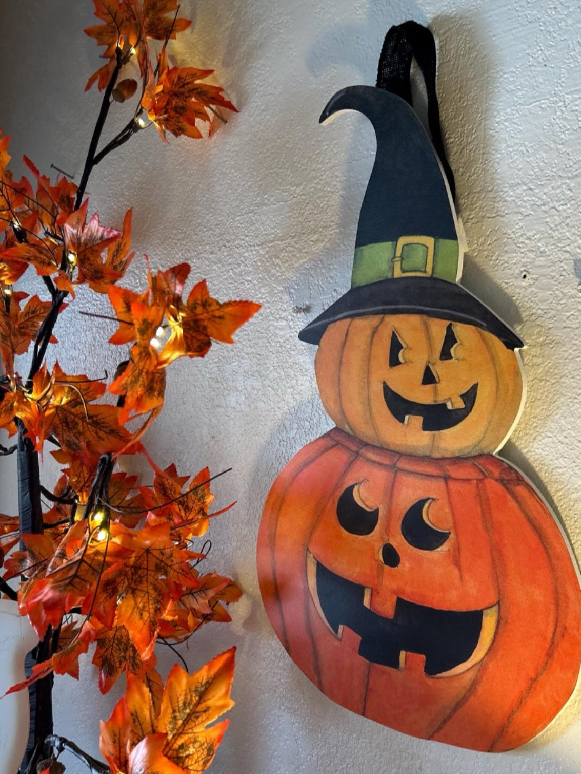 Stacked Jack O' Lanterns Door Hanger