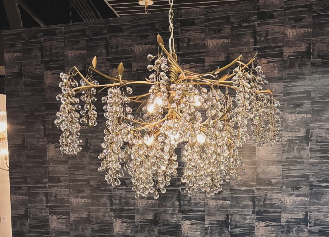Glicina 8-Light Chandelier in Natural Brass by Quorum International