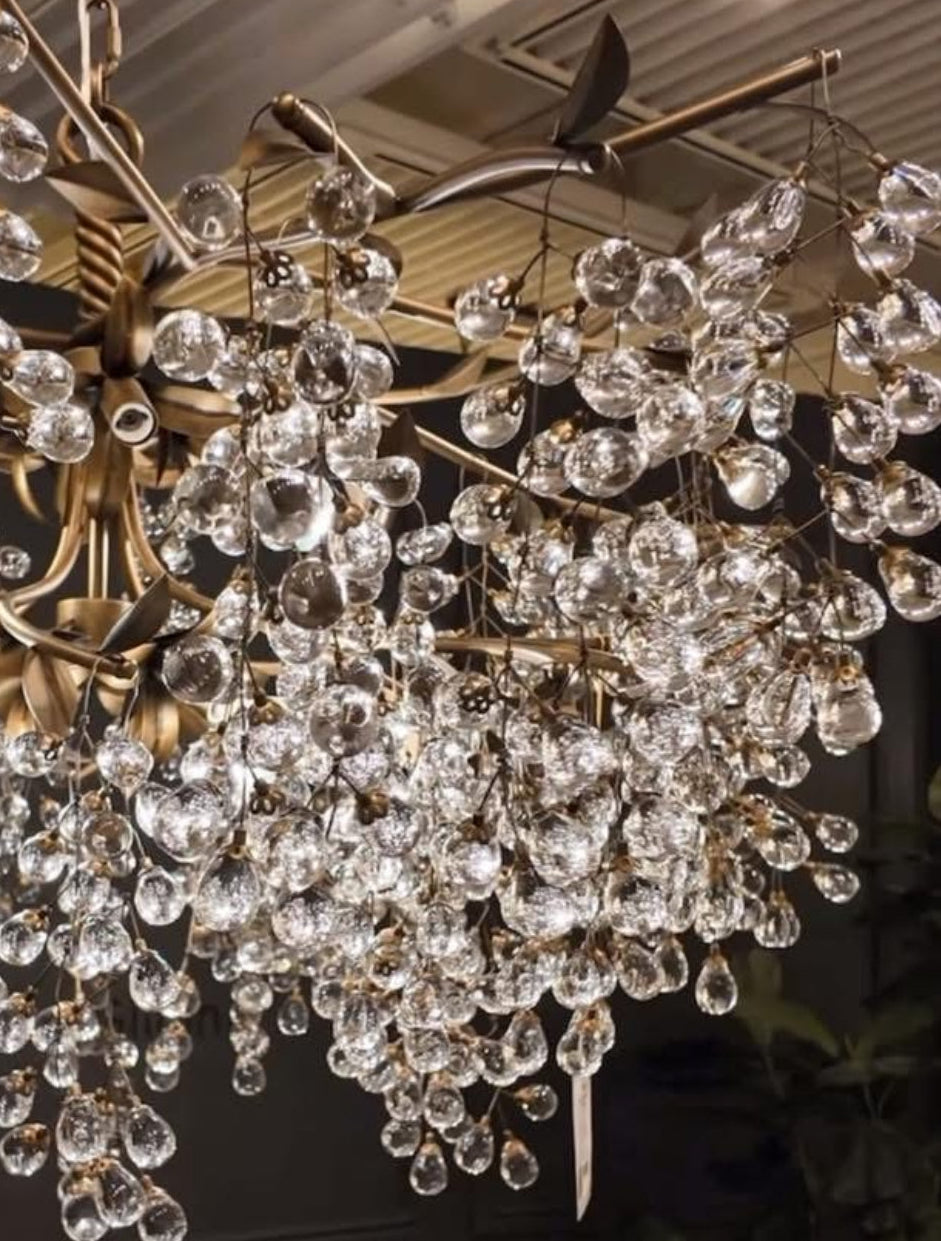 Glicina 8-Light Chandelier in Natural Brass by Quorum International