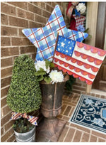 Load image into Gallery viewer, Americana: Large Plaid Blue Star and Small Plaid Red Star Metal Stakes
