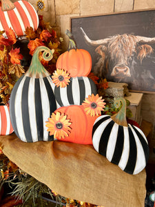 New! Pumpkin Topiary Stack Sunflower and Stripe Pattern Metal Stake with Easel