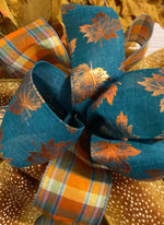 Load image into Gallery viewer, (9) Options Fall &amp; Halloween Bows
