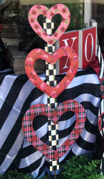 Load image into Gallery viewer, Valentine&#39;s Day: Three Hearts Metal Stake in Plaid, Floral and Xoxo
