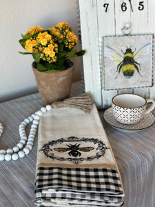 BEE Black & White Check Hand Towel