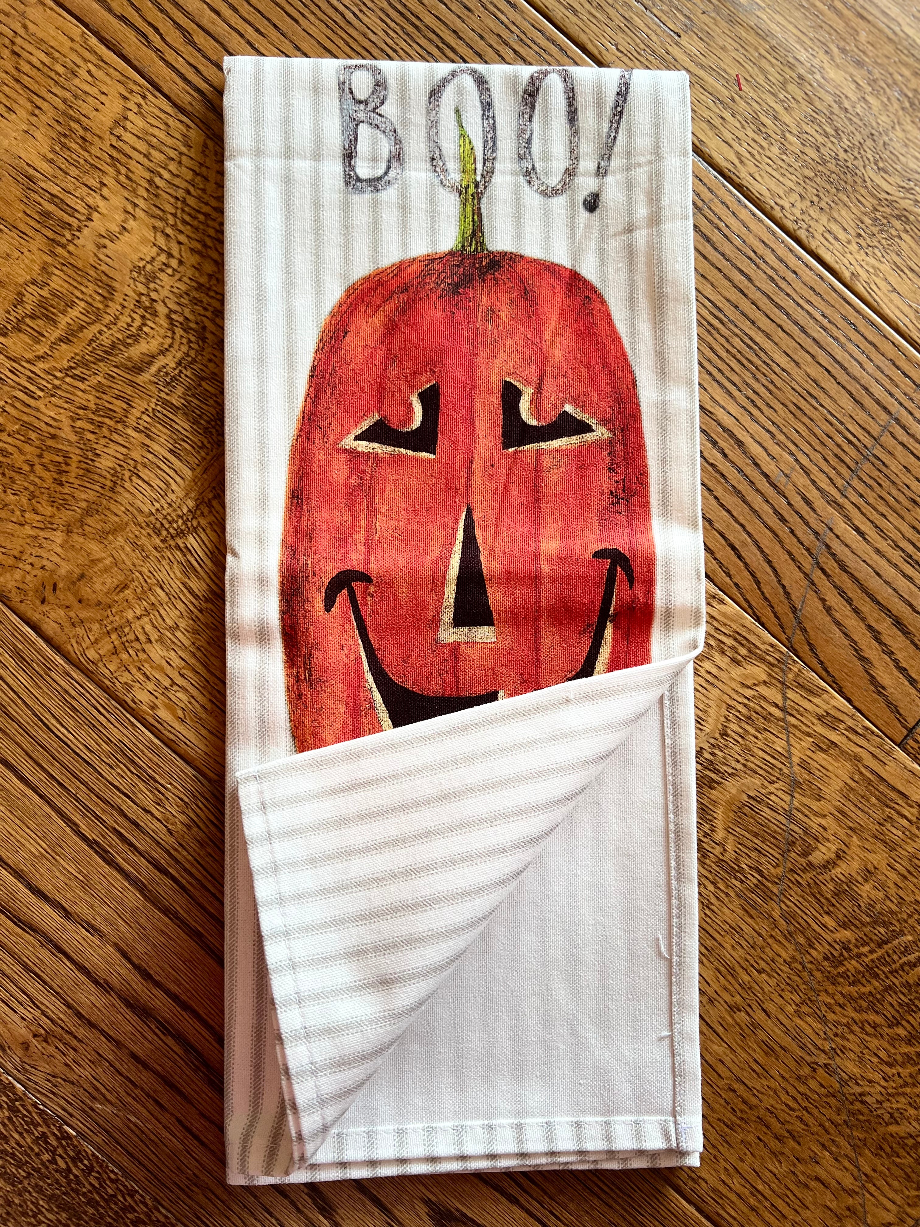 "Boo!" Jack O' Lantern Hand Towel