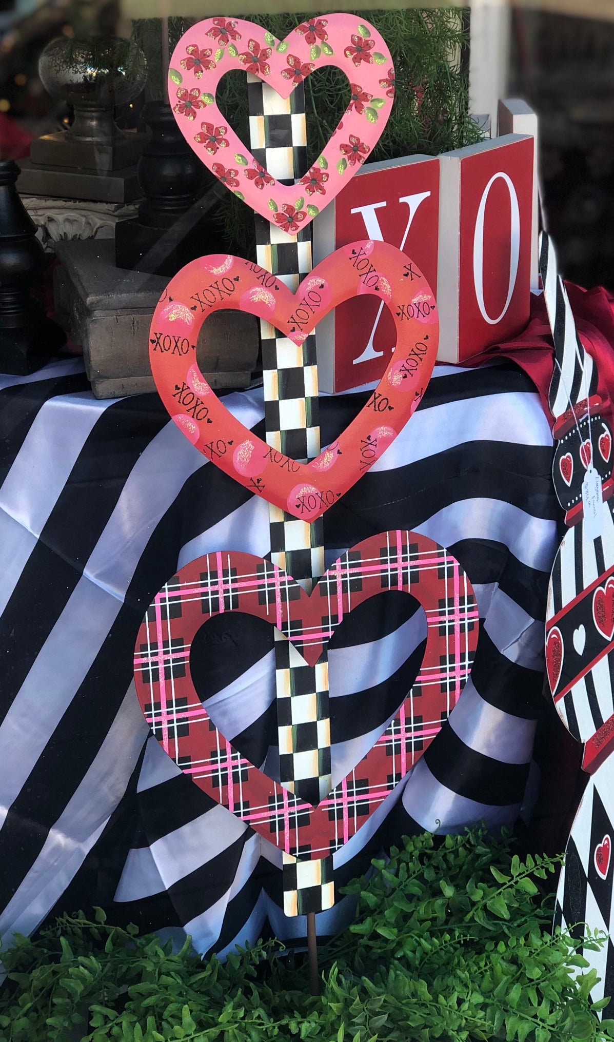 Valentine's Day: Three Hearts Metal Stake in Plaid, Floral and Xoxo